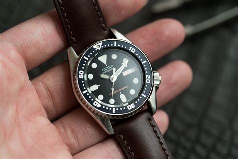 Seiko SKX013 on Dakota Leather Strap | Seiko skx013, Seiko, Watches for men