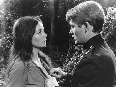 Sarah Miles and Christopher Jones in Ryan's Daughter, 1970 | Christopher jones, Mitchum, Irish ...