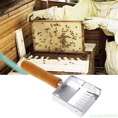 2019 New Beekeeping Tool Apiculture Equipment Uncapping fork Wooden Handle Honeycomb Honey ...