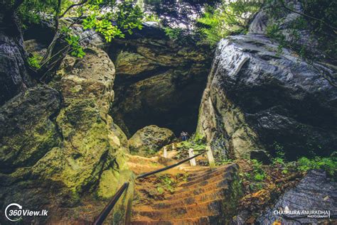 Ravana Cave ( Ravana Guhawa ) - Ella - 360View.lk - Explore The Beauty of Sri Lanka Via Virtual ...