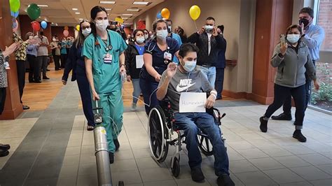 Man leaves Hendersonville hospital after 100 days fighting COVID-19