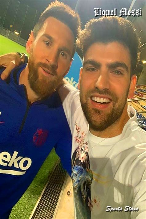 Leo Messi Takes a Selfie with a Fan