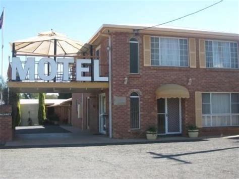 The Court House Hotel, Gunnedah @SAR - The Court House Hotel Price, Address & Reviews