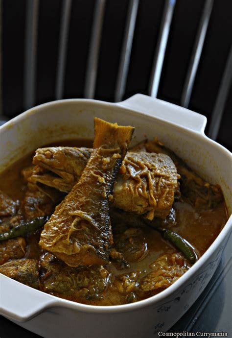 Gurjali Macher Jhol (Bengali-Style Fish Curry with Indian Salmon or Rawas) - Cosmopolitan ...