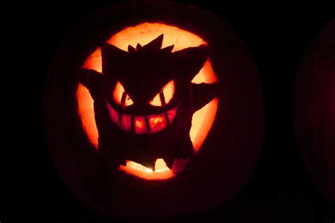 pokemon pumpkins | Games I Made My Girlfriend Play | Pokemon pumpkin, Pumpkin carving, Disney ...