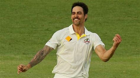 Ashes 2013-14: Mitchell Johnson vows to continue with short-pitched bowling