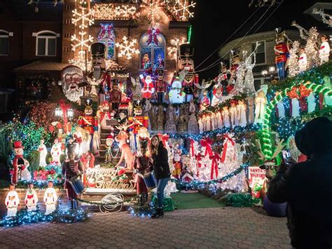 Stunning photos of the Dyker Heights Christmas lights