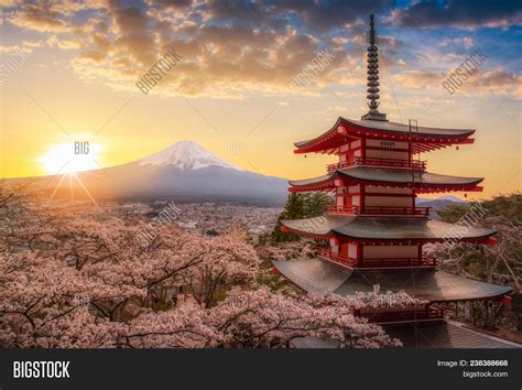 Mount Fujisan Image & Photo (Free Trial) | Bigstock