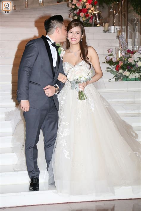 Former Miss HK Whitney Hui Finally Ties the Knot – JayneStars.com