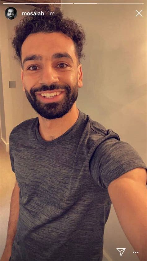 UNRECOGNIZABLE! Mohamed Salah Gets Rid of His Signature Afro & Debuts a New Haircut (Pictures ...