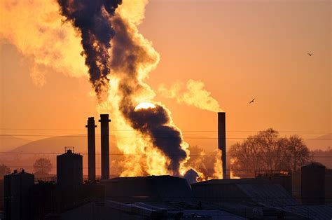 7 Terrible Effects of Industrial Pollution | Earth Eclipse