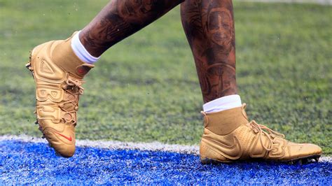 LOOK: Week 1's best cleats from around the NFL | Sporting News