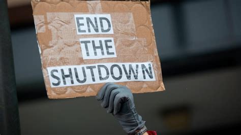 Current shutdown breaks record for longest government shutdown in US ...