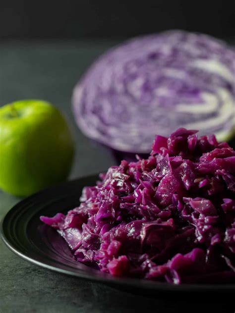 Braised Red Cabbage and Apples Recipe - The Black Peppercorn