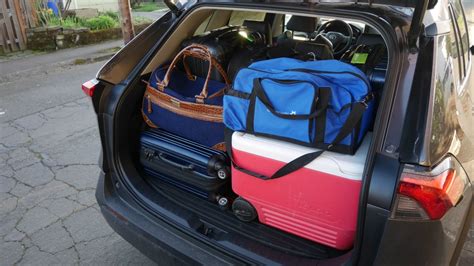 Toyota Venza vs Toyota RAV4 Luggage Test | Cargo space comparison