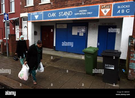 Away end bins bobbers club general view shopper datacoapplies hi-res stock photography and ...