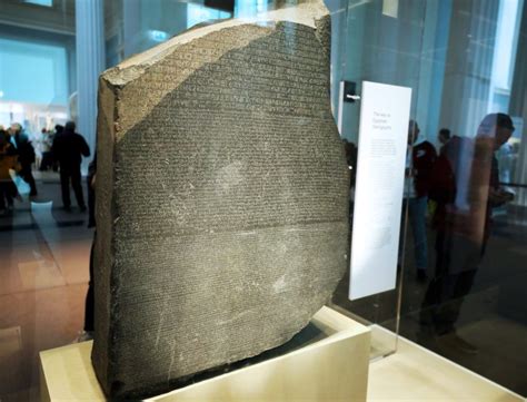 Rosetta Stone: Egypt renews call for return of ancient slab from U.K. - National | Globalnews.ca