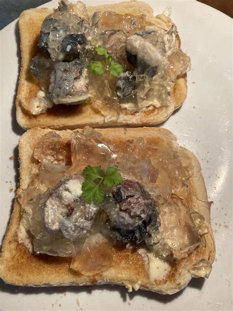 Homemade jellied eels on toast : r/UK_Food