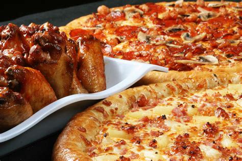 Why Pizza Chains Started Serving Chicken Wing With Their Combo Meals - Thrillist