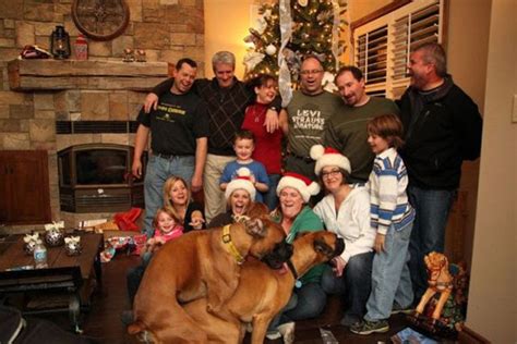 Shortarmguy's Crazy Emails: Another Crazy Family Christmas Card Photo