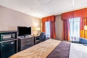 Hotel Comfort Inn Ballston, Arlington, USA, niedrigster Hotel-Tarif ...