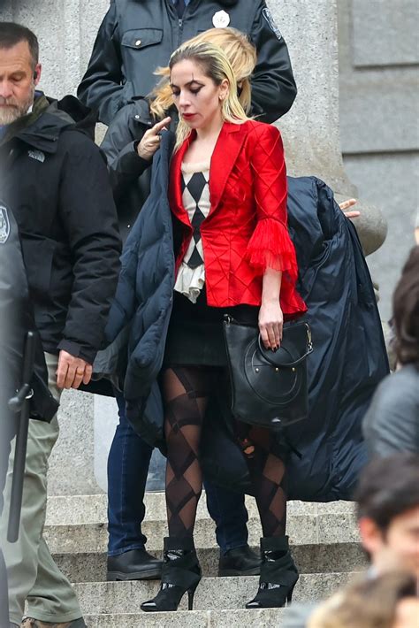 Joker 2 Set Photos Show Lady Gaga's Harley Quinn Outfit in Folie à Deux