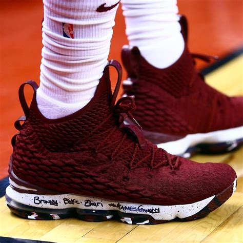 King James Debuts Nike LeBron 15 Burgundy PE in Another Blowout Loss | NIKE LEBRON - LeBron ...