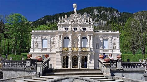 Royal Castles - Day Trip to Neuschwanstein & Linderhof Palace from Munich