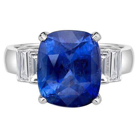 Cushion Cut Sapphire Rings - 515 For Sale on 1stdibs