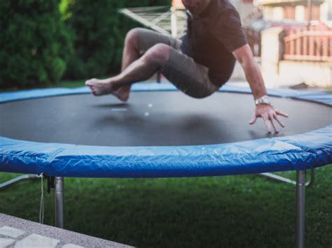 THE BEST TRAMPOLINE FOR ADULTS - ALL YOU NEED GUIDE