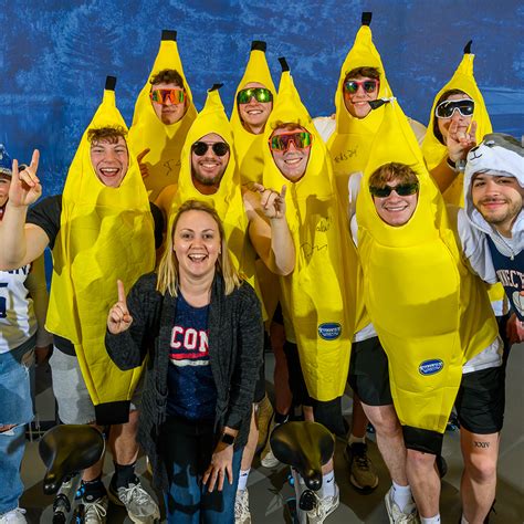 Superfans | UConn Magazine