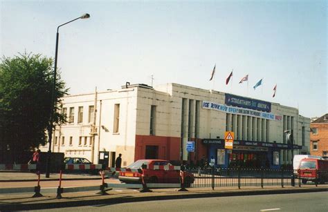 Streatham Ice Rink Streatham South West London England | Croydon london ...