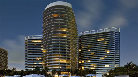 Miami Beach Luxury Hotel | The St. Regis Bal Harbour Resort