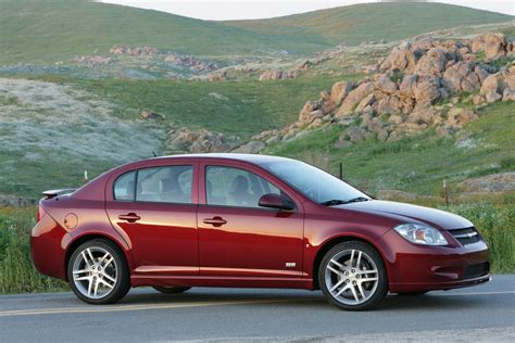 Chevy drops photo of 2009 Chevrolet Cobalt SS sedan