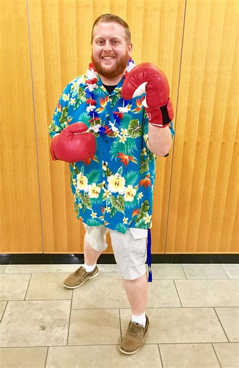 Happy Halloween, I’m Hawaiian Punch : r/Halloween_Costumes