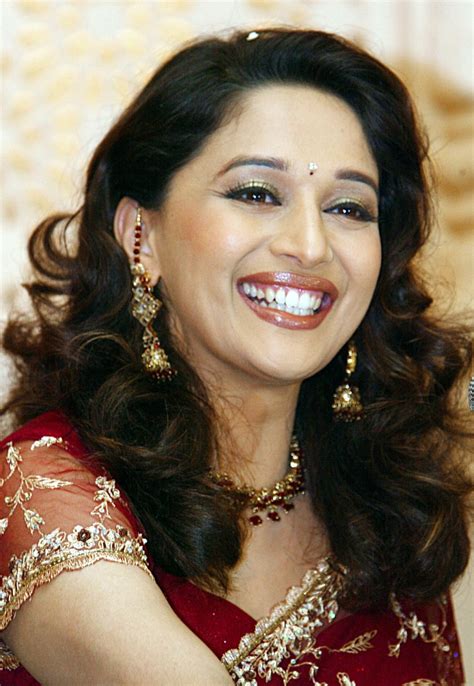 Entertainment World: Madhuri Dixit Images