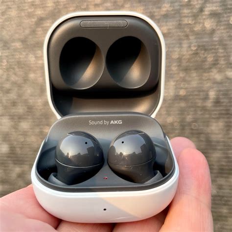 Samsung Galaxy Buds Review: Nailing The Basics With Style The Verge ...