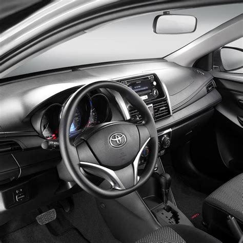Toyota Yaris Sedán 2017: dinámico y eficiente | AutoPress