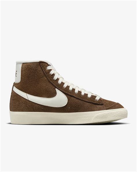 Nike Blazer Mid '77 Vintage Women's Shoe. Nike SK