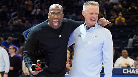 How Steve Kerr helped Kings' Mike Brown smoothly shift in coaching ...