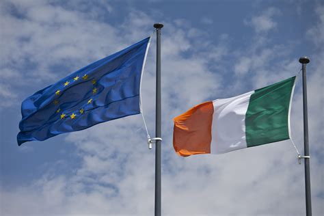 Ireland leaving European Union shouldn't be dropped from the table in ...