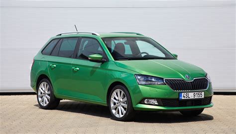 Skoda Fabia Estate (2018) review: just right | CAR Magazine