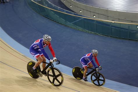 London Olympic velodrome opening - Cycling Weekly