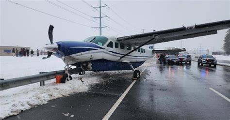 Small plane makes emergency landing on snowy Virginia highway – DNyuz