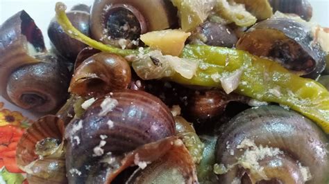 Ginataang Kuhol recipe/JENNIE Miranda/Snails in Coconut Milk - YouTube