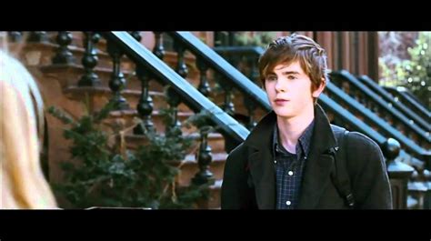 The art of getting by - trailer 2011 HD (Freddie Highmore, Emma Roberts) - YouTube