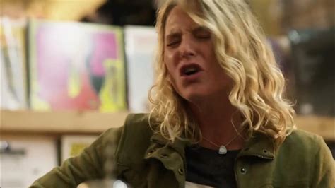 Lissie - "when I'm alone" (Loudermilk scene) - YouTube