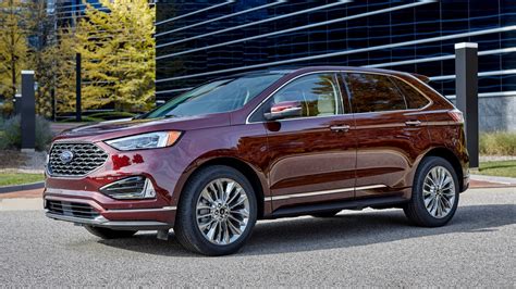 2021 Ford Edge Review | Kelley Blue Book