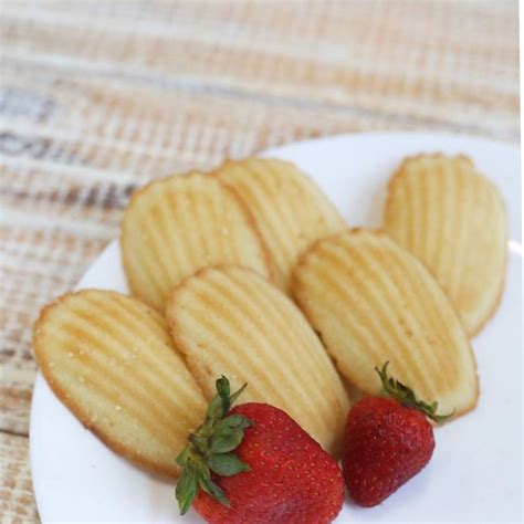 Madeleines – Sugar Bowl Bakery