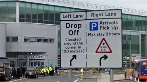 Manchester Airport: Man jailed over meet-and-greet parking fraud - BBC News